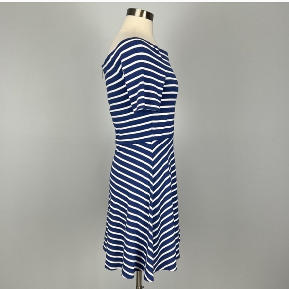 White House Black Market Off The Shoulder Striped Dress Blue White size Medium - Picture 8 of 16